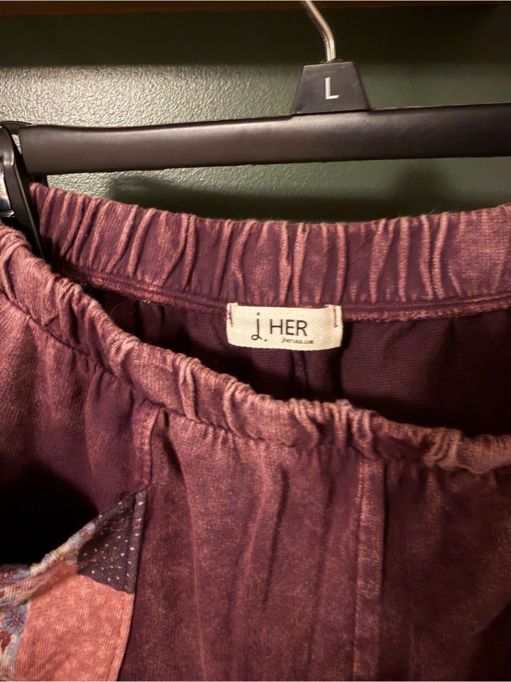 Boho Patch-Pocket wide leg in Plum - Picture 3 of 3